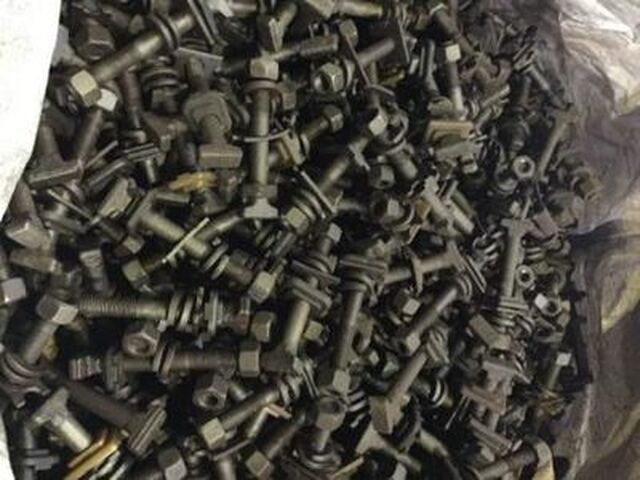 Закладной болт м22Х175 ГОСТ 16017-79 в комплекте